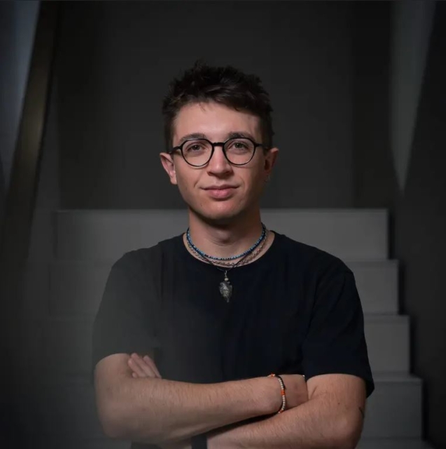Maxime burri reviu